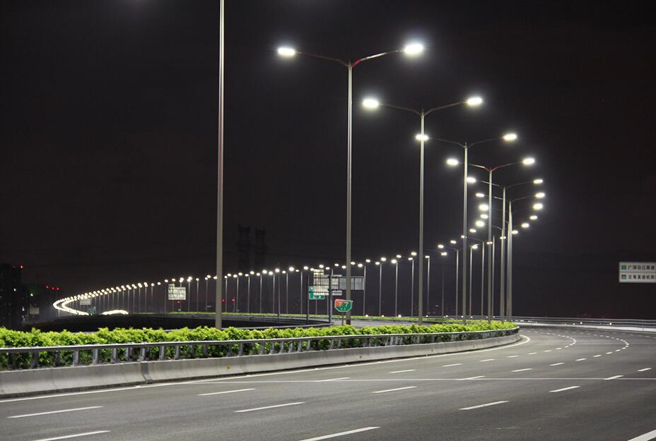 Hogyan lehet a LED-es utcai lámpákat jól vízállóvá tenni?