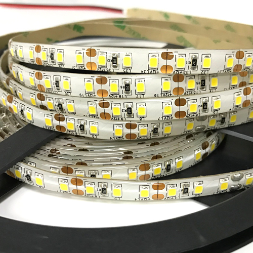 Hogyan lehet megoldani a LED-szalag világítás fűtési problémáját?